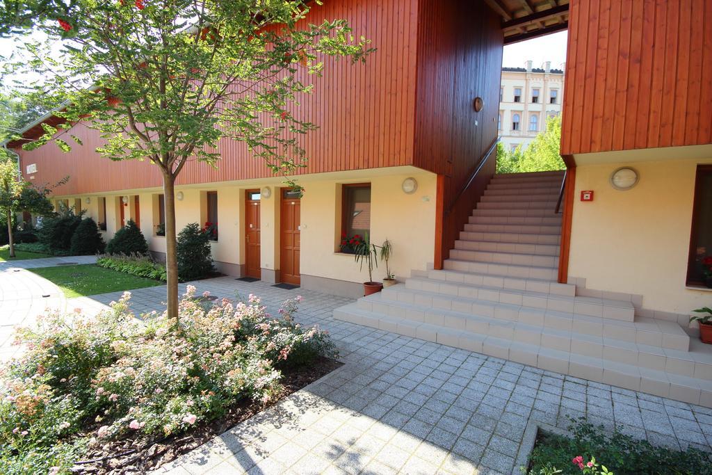Hotel Adalbert Szent Gyoergy Haz Esztergom Ngoại thất bức ảnh
