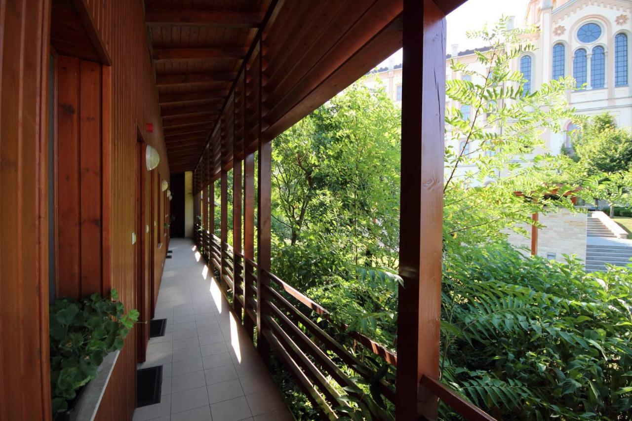 Hotel Adalbert Szent Gyoergy Haz Esztergom Ngoại thất bức ảnh