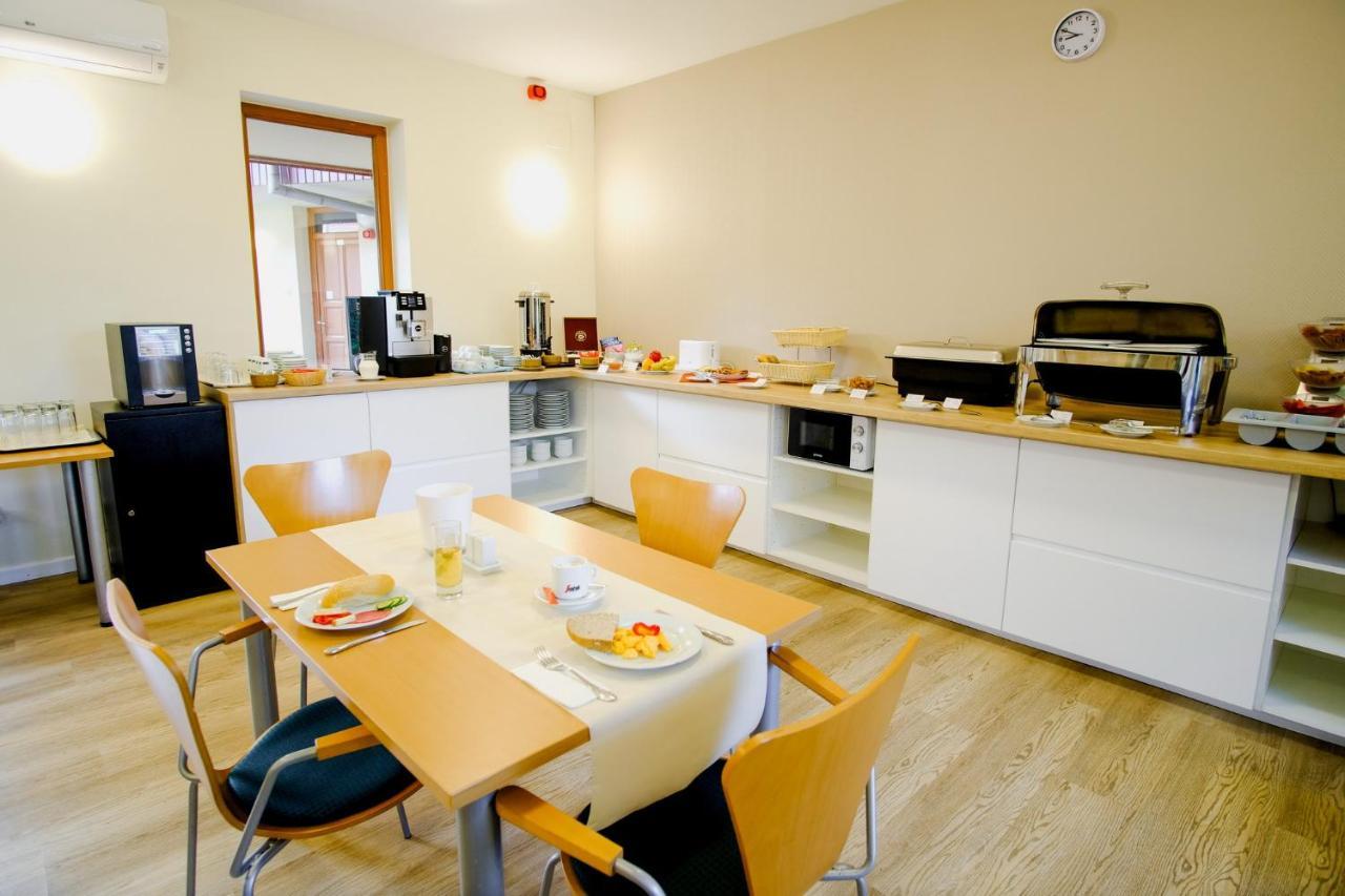 Hotel Adalbert Szent Gyoergy Haz Esztergom Ngoại thất bức ảnh